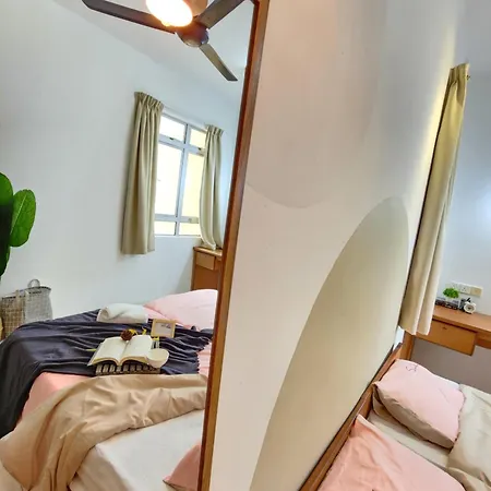 Ixora Coliving Lifestyle Homestay Ayer Keroh Exterior photo