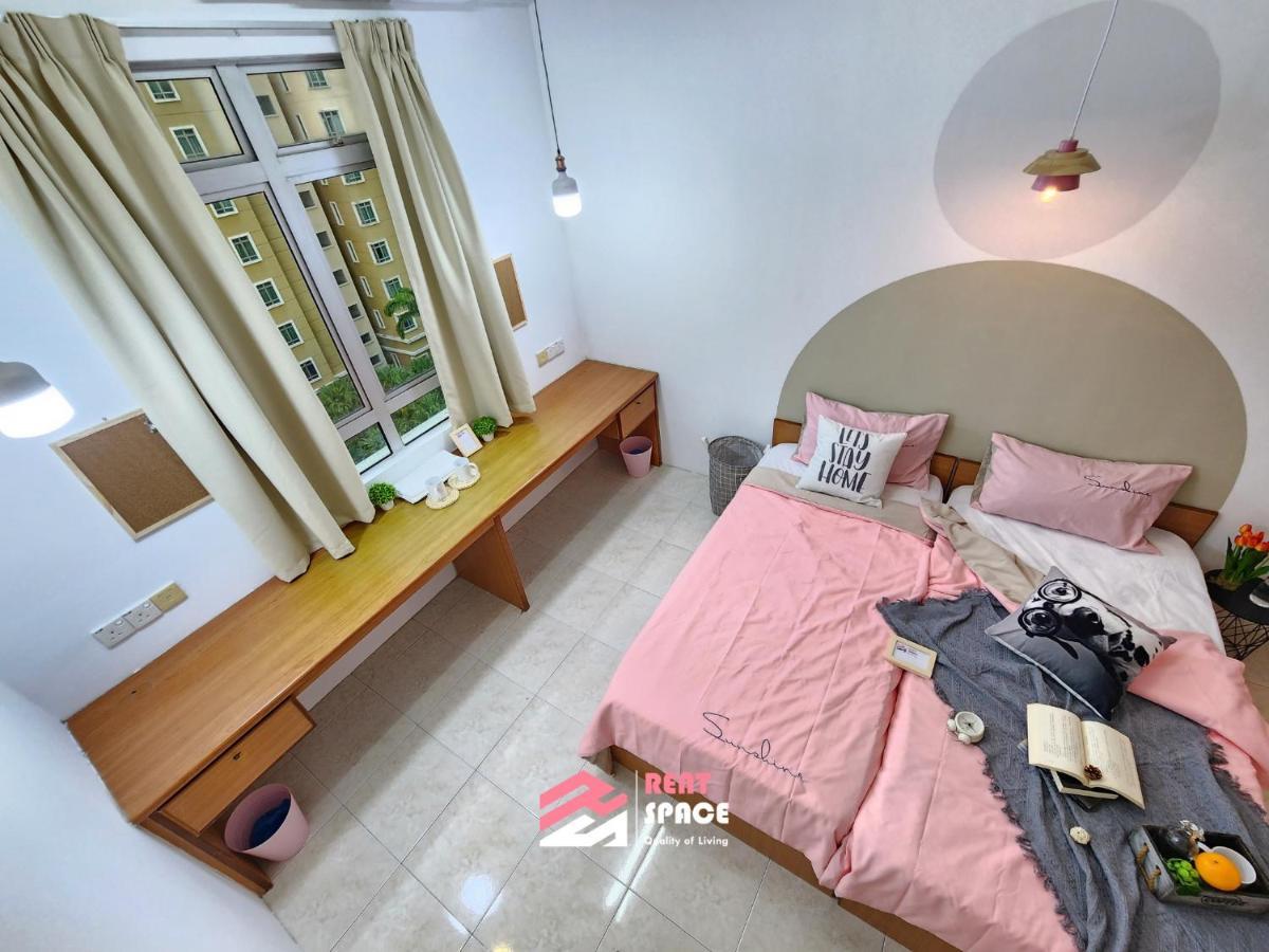Homestay Ixora Coliving Lifestyle *